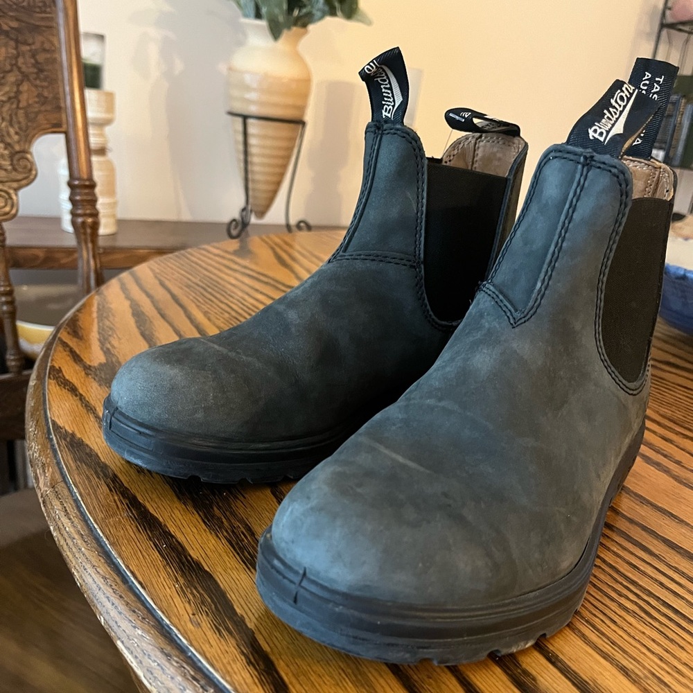 Blundstones